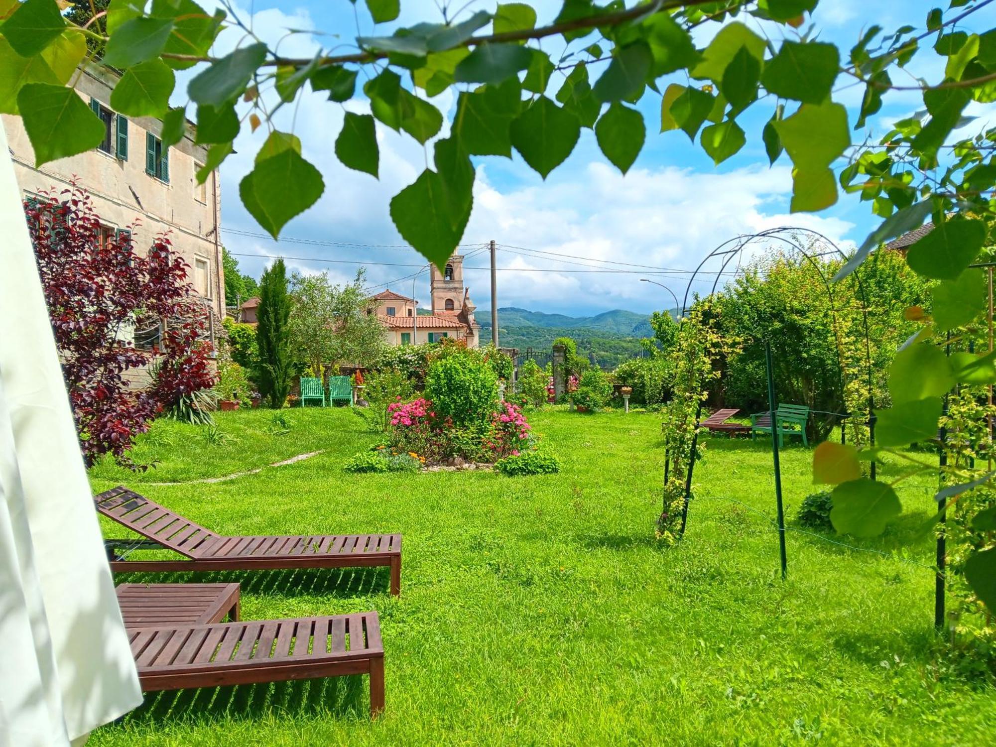 Monti Guesthouse Monti di Licciana Nardi Exterior foto